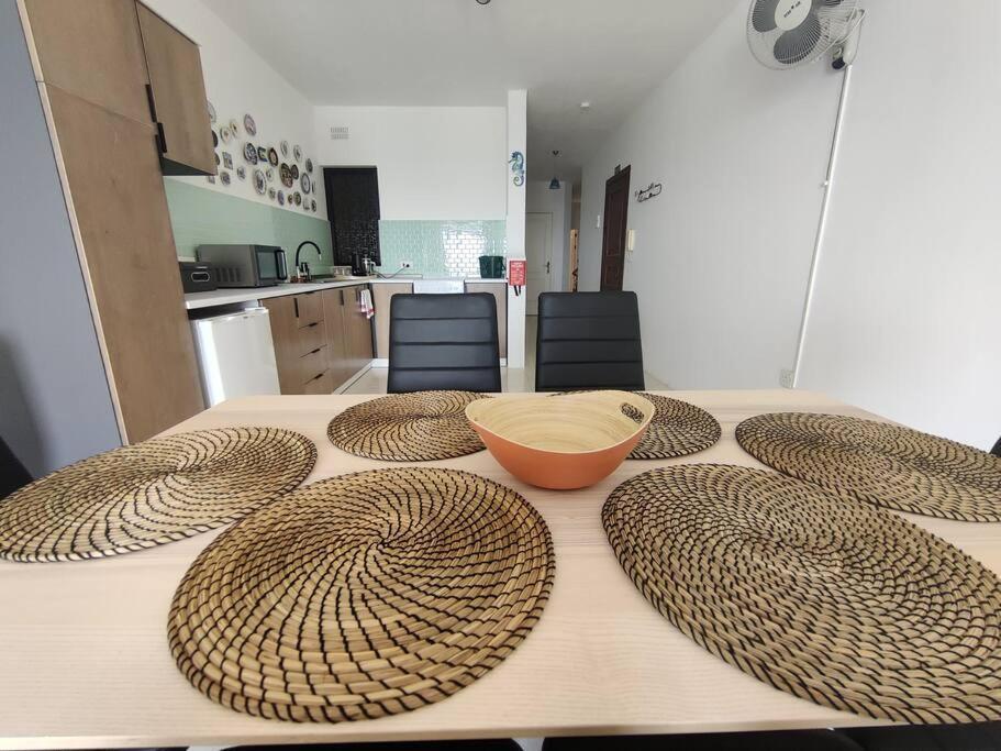 Seaside Serenity - A Lovely Apartment With Views Mellieha Bagian luar foto