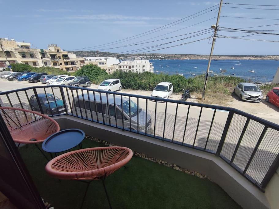 Seaside Serenity - A Lovely Apartment With Views Mellieha Bagian luar foto